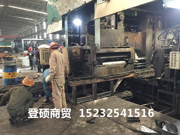 我們團隊拆除設備中